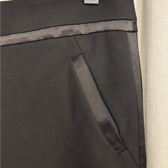 LOFT women’s dress pants with tuxedo detail and zipper pockets - Picture 2 of 3